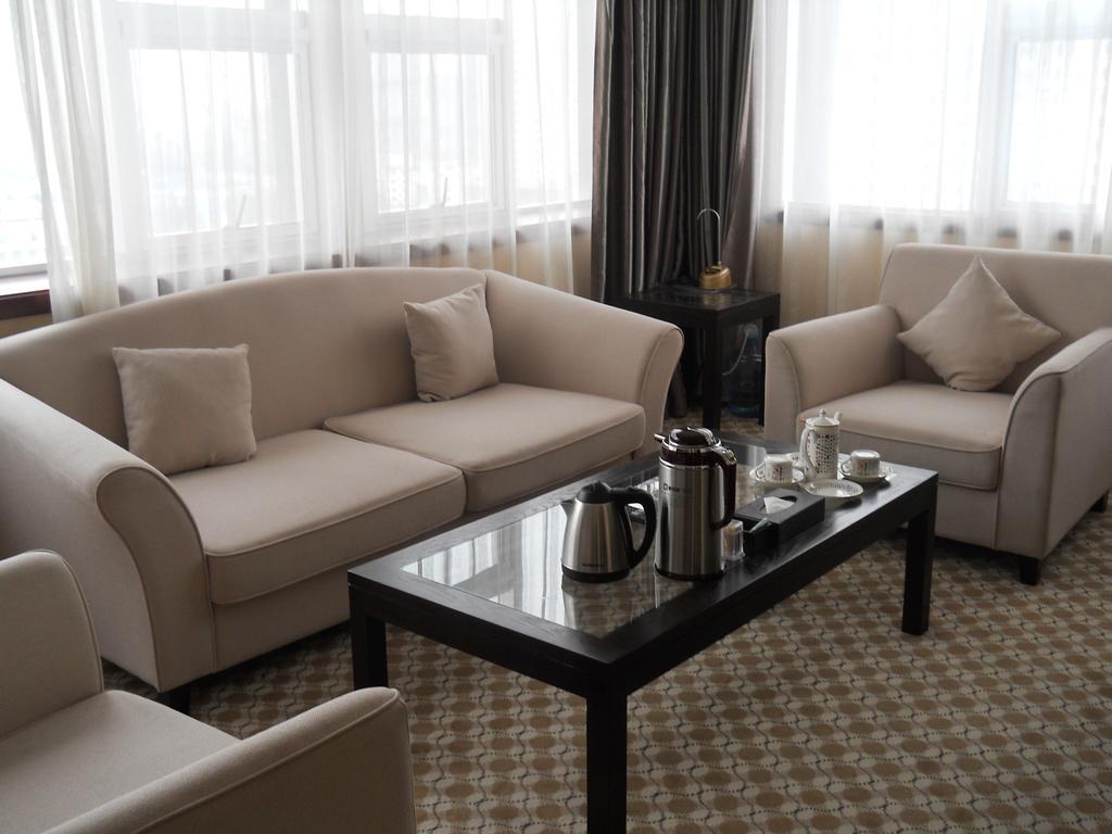 Yijing Holiday Hotel Yimeng Road Linyi  Exteriér fotografie
