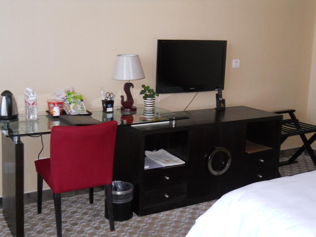 Yijing Holiday Hotel Yimeng Road Linyi  Exteriér fotografie