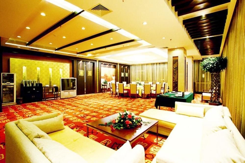 Yijing Holiday Hotel Yimeng Road Linyi  Exteriér fotografie