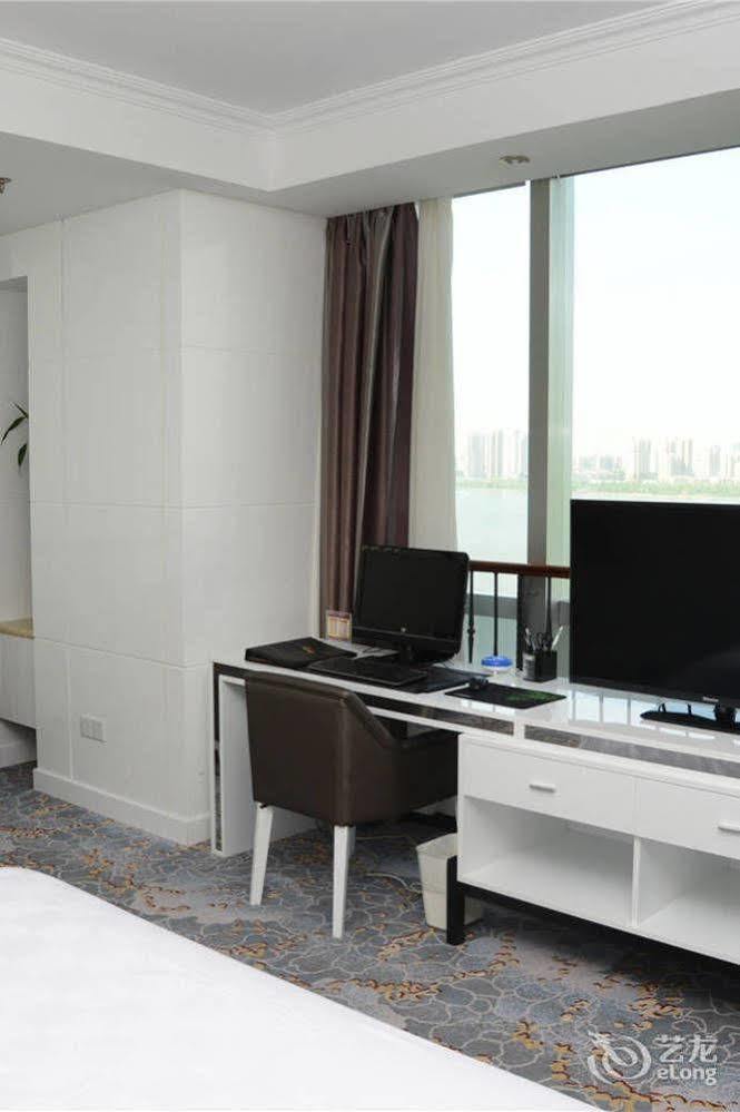 Yijing Holiday Hotel Yimeng Road Linyi  Exteriér fotografie