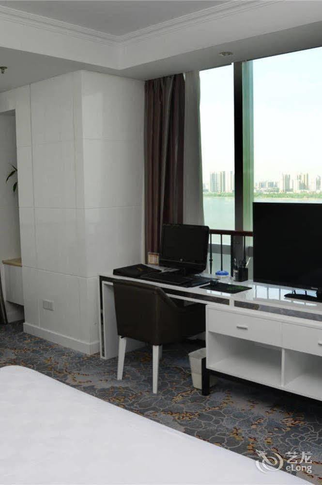 Yijing Holiday Hotel Yimeng Road Linyi  Exteriér fotografie
